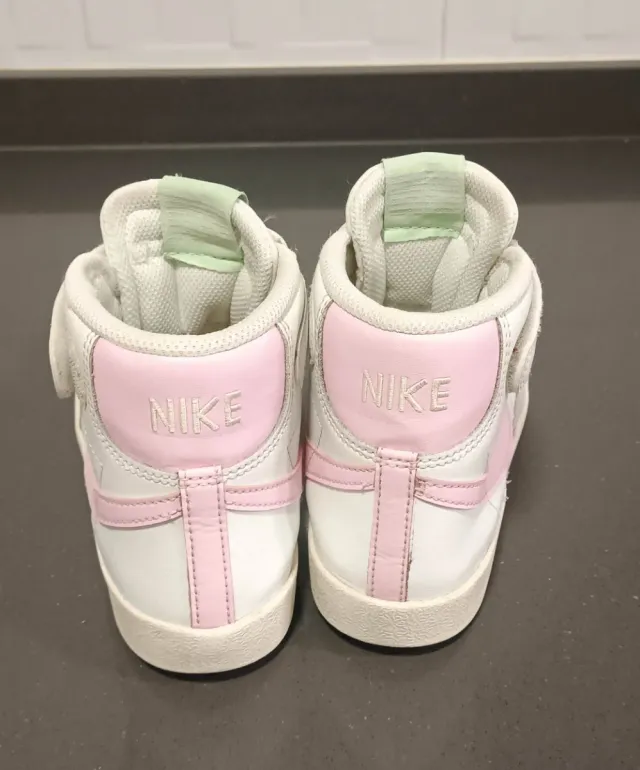 Nike Blazer Mid '77 Talla 35