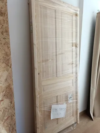 Puerta Pino Natural 82.5cm