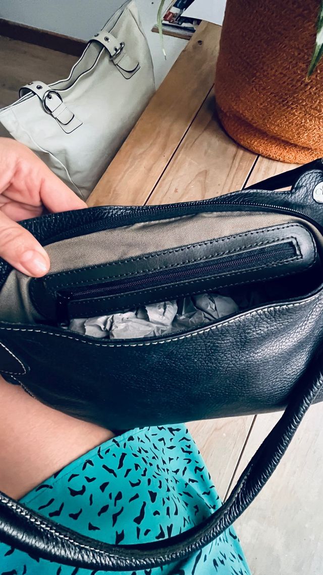 Bolso Negro Piel Hombro