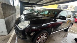 averiado Porsche Cayenne turbo S 2004