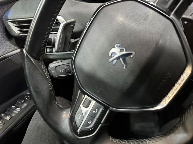 Peugeot 3008 Hybrid 225 e-EAT8 Allure Pack