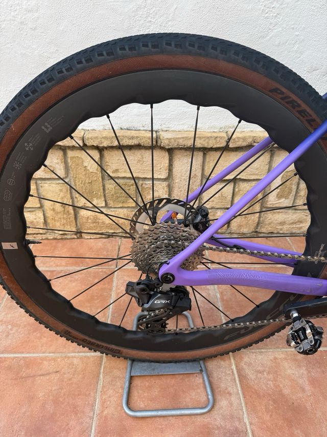 Megamo Silk GRX Di2 Gravel Bike