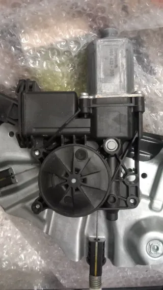 Motor Elevalunas opel zafira tourer selective