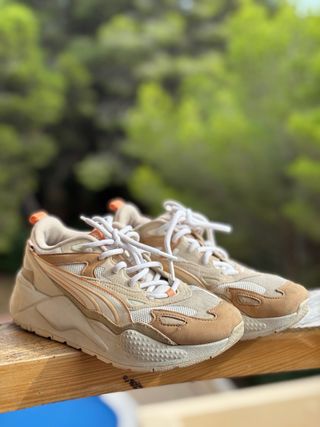 Zapatillas Puma Mujer Beige y Naranja