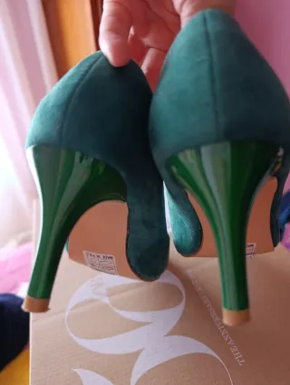 Tacones verdes H&D