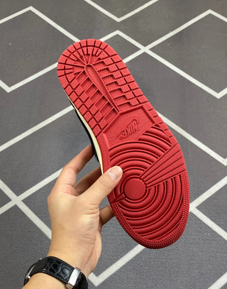 Nike Air Jordan 1 Low Trophy Room
