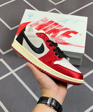 Nike Air Jordan 1 Low Trophy Room