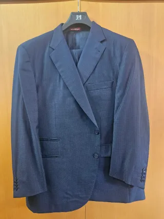Traje azul talla 62 