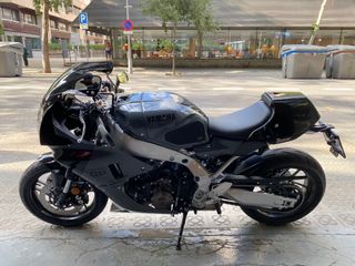 YAMAHA XSR 900 GP