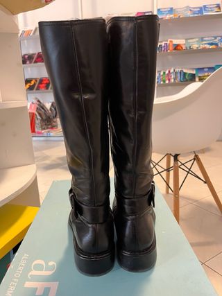 Stivali neri donna tg. 39