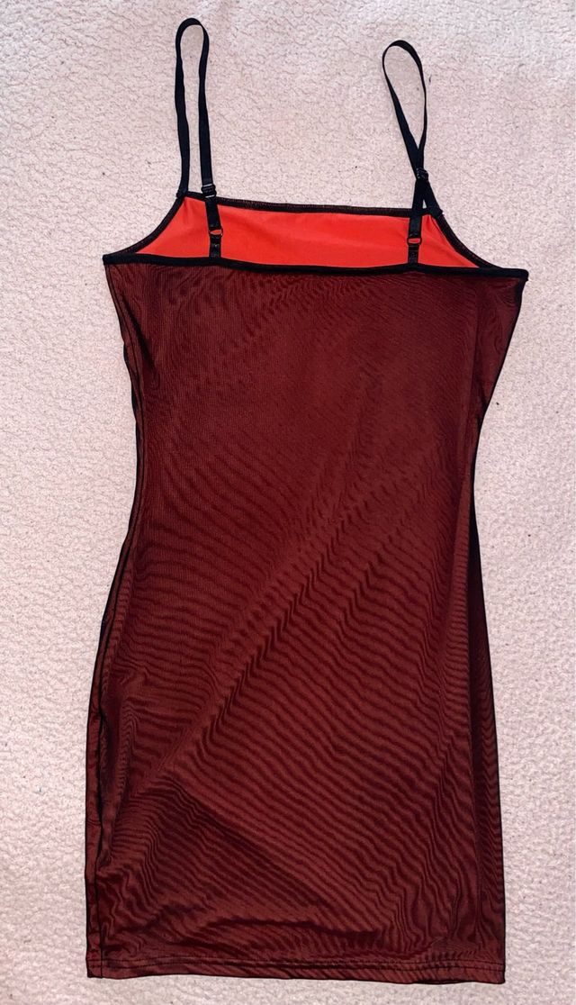 Vestido Malla Transparente con Abertura