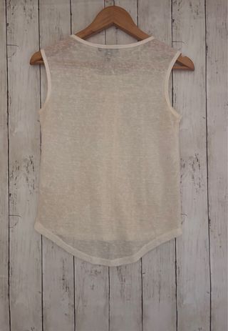 Top blanco con encaje