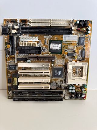 Placa Base Socket 7 VIA VT82C598 + AGP