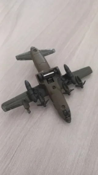 Set 3 Aerei Giocattolo: Navetta, Cargo, Giallo