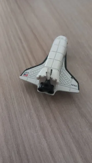 Set 3 Aerei Giocattolo: Navetta, Cargo, Giallo