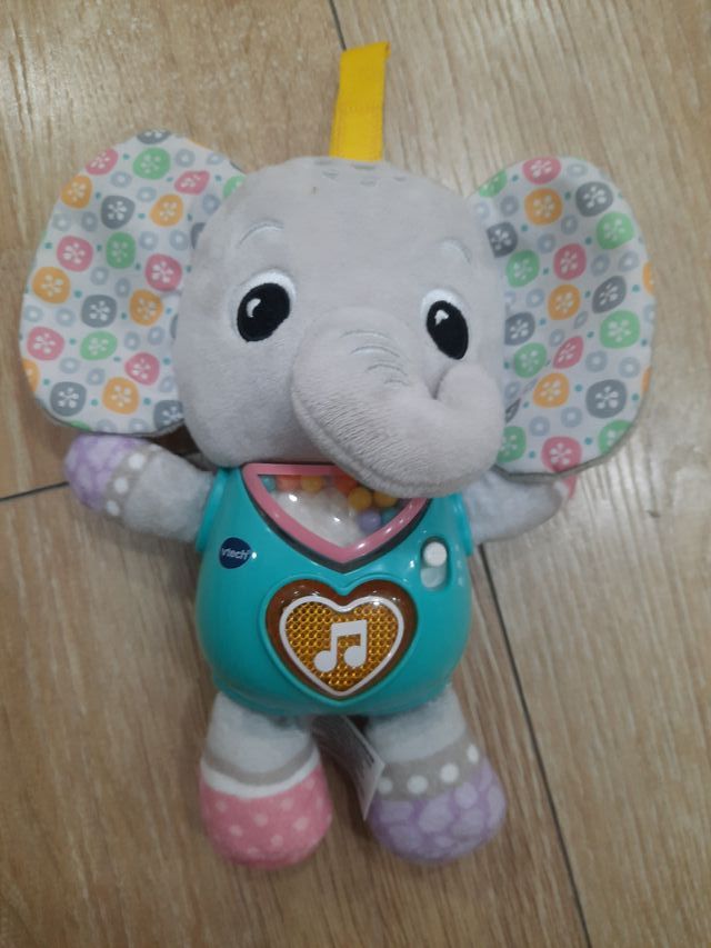 Peluche bebé interactivo Pequelefante Vtech