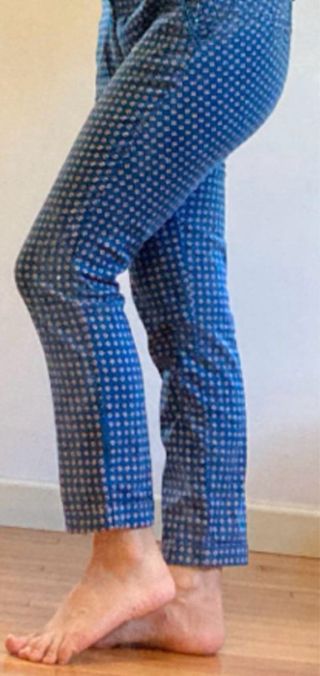 Pantalón Sfera azul con estampado