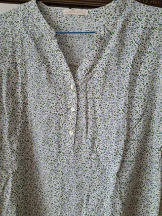 Blusa florecitas ASHBY & WILLS talla S