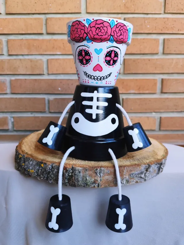 Maceta Decorada Calavera Rosa Halloween esqueleto 
