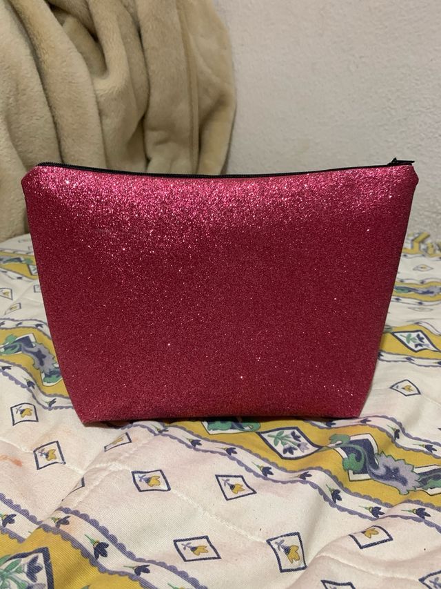 Bolsos de maquillaje brillantes