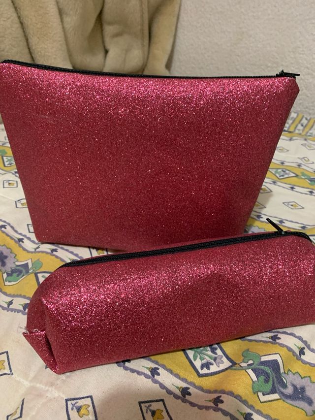 Bolsos de maquillaje brillantes