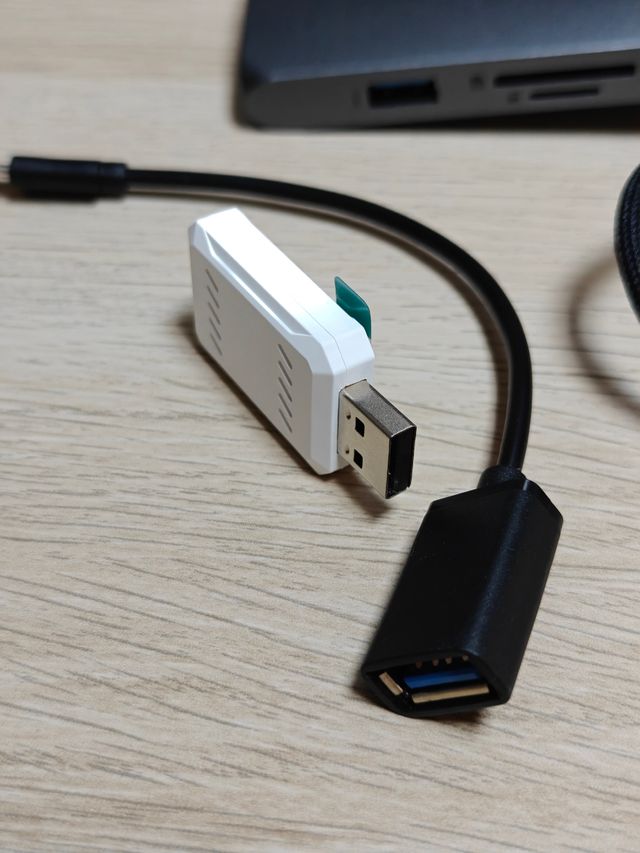 Adaptador CarPlay PWAYTEK Inalámbrico