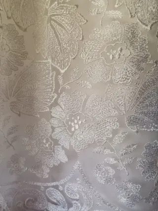 Magnífico y romántico vestido de novia blanco