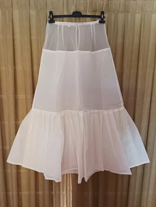 Magnífico y romántico vestido de novia blanco