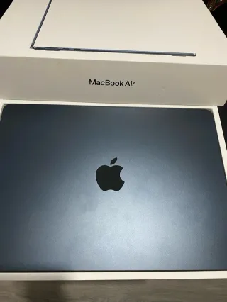 MacBook Air 13 M2 2022 Azul Medianoche