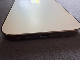 iPhone 14 Pro Max Dorado