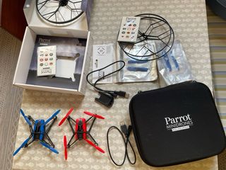 2 Drones Parrot Spider + Maletín