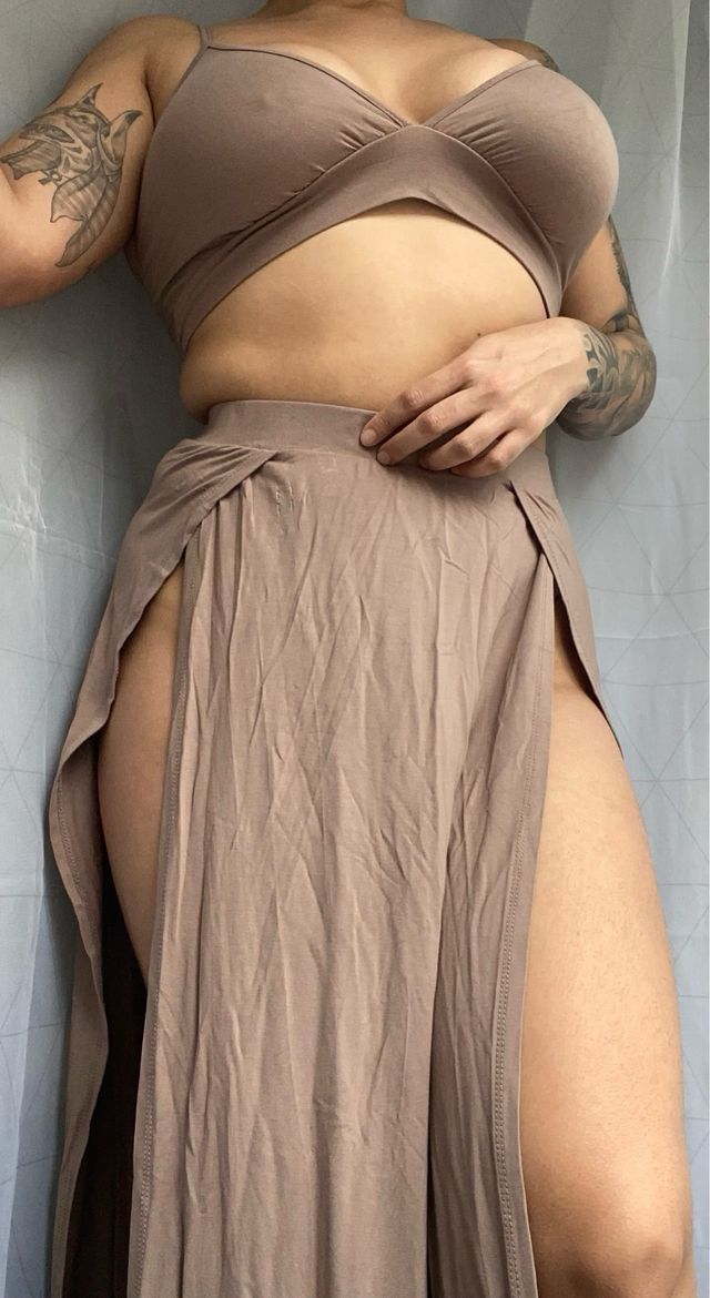 Conjunto falda y top beige/marrón