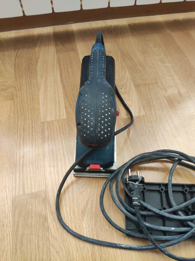 Lijadora Bosch GSS 23 AE