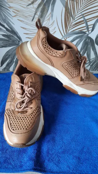 Zapatos Uterqüe Piel Beige/Marrón