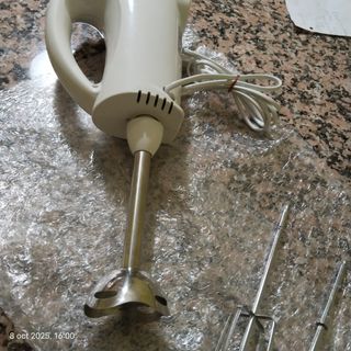 Batidora Jata 400W con Accesorios