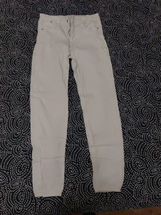 Pantalón vaquero blanco