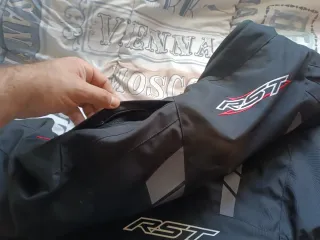 Chaqueta Moto RST Negra