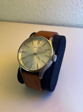 Reloj Skyline Correa Marrón y Esfera Plateada