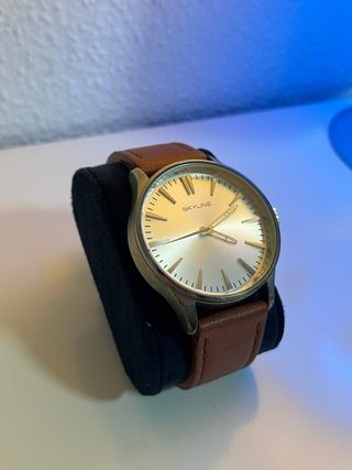 Reloj Skyline Correa Marrón y Esfera Plateada