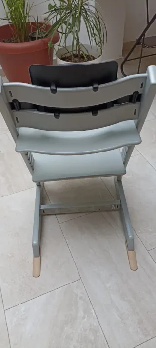 Silla Stokke Tripp Trapp gris