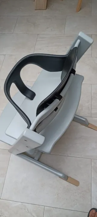 Silla Stokke Tripp Trapp gris