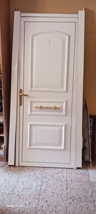 PUERTA EXTERIOR ALUMINIO BLANCO 
