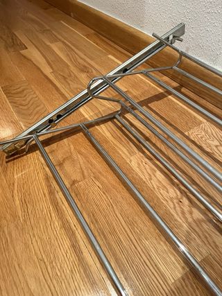 Zapatero extensible acero riel armario