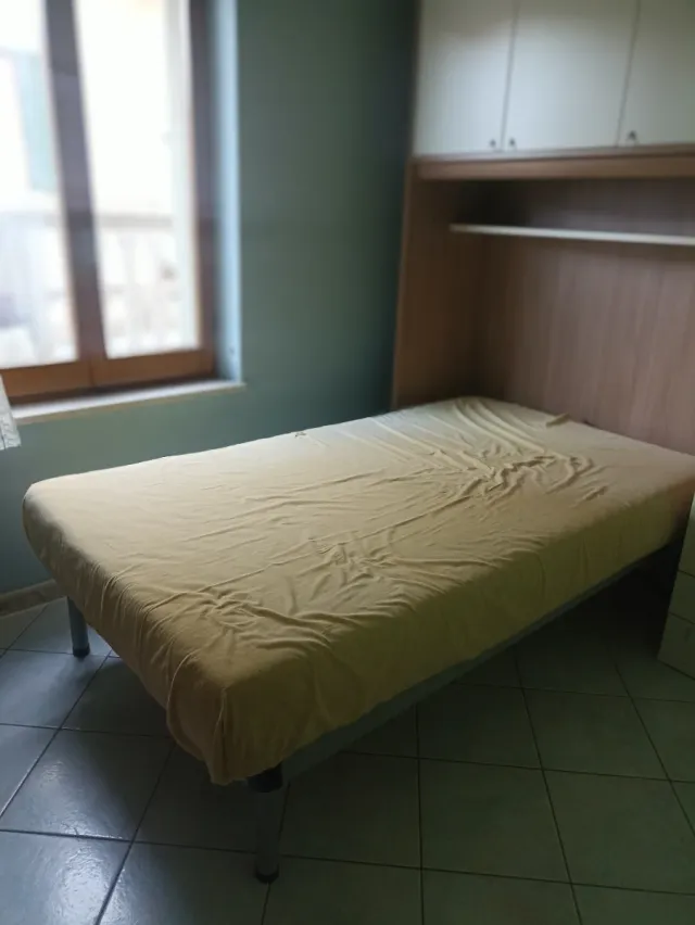 Cameretta singola completa