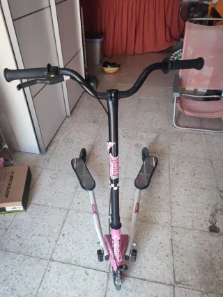 Patinete de cadera rosa