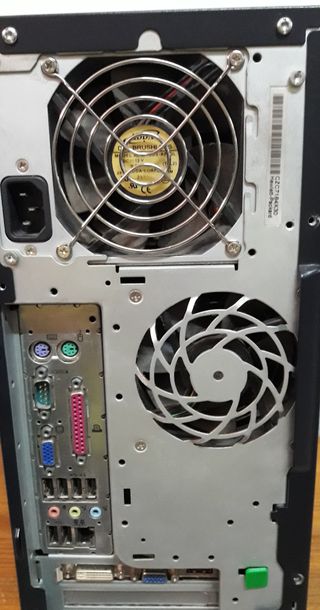 PC TORRE HP dc 7700 Convertible Minitower.