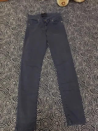 Pantalón vaquero azul marino