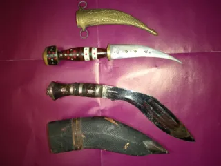 2 coltelli antichi, decorazioni, oggetti da collezione