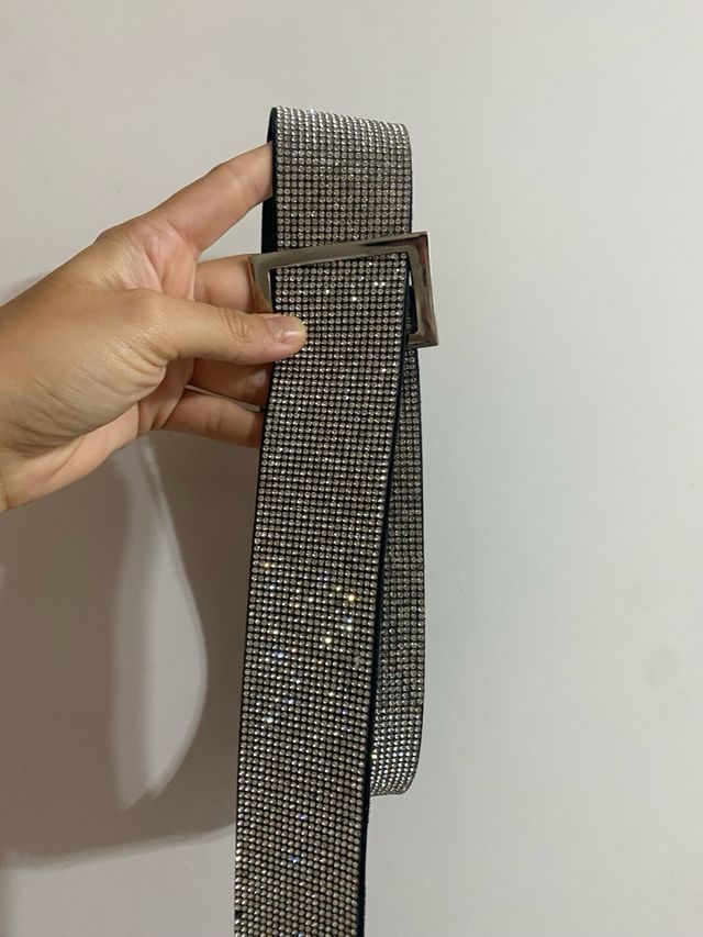 Conjunto sujetador,cinturón gargantilla brillantes