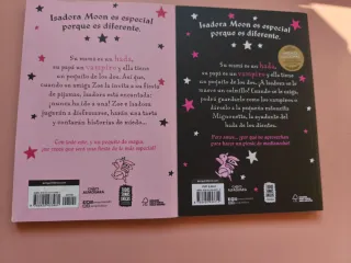2 libros de Isidora Moon